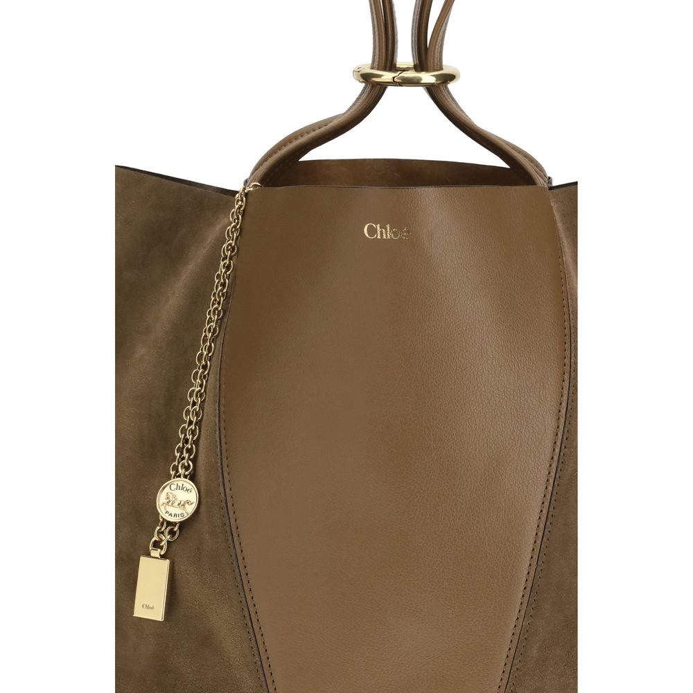 Chloé