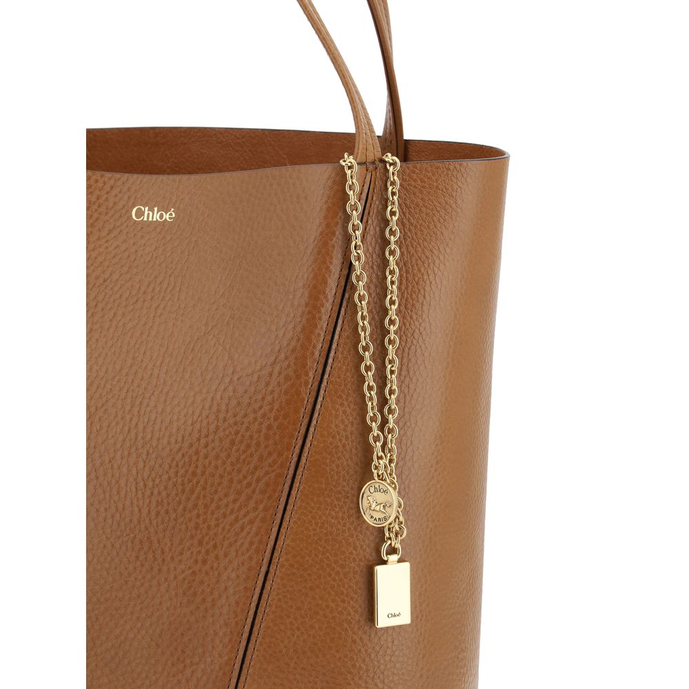 Chloé