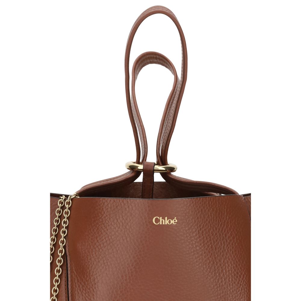 Chloé
