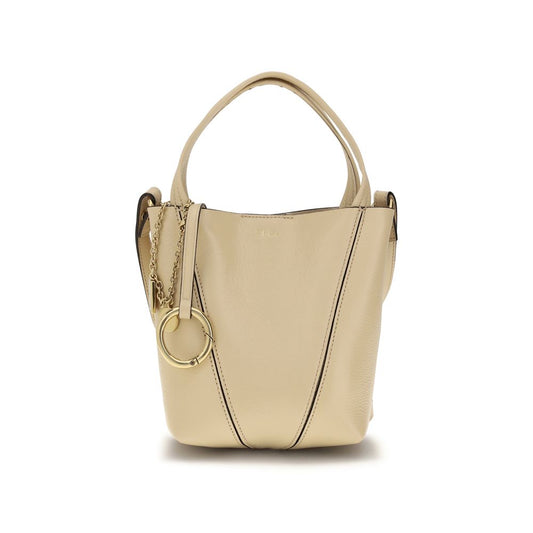 Chloé