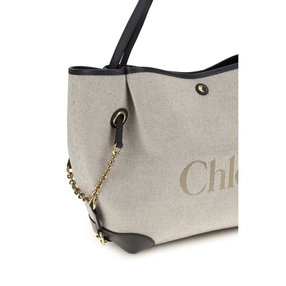 Chloé