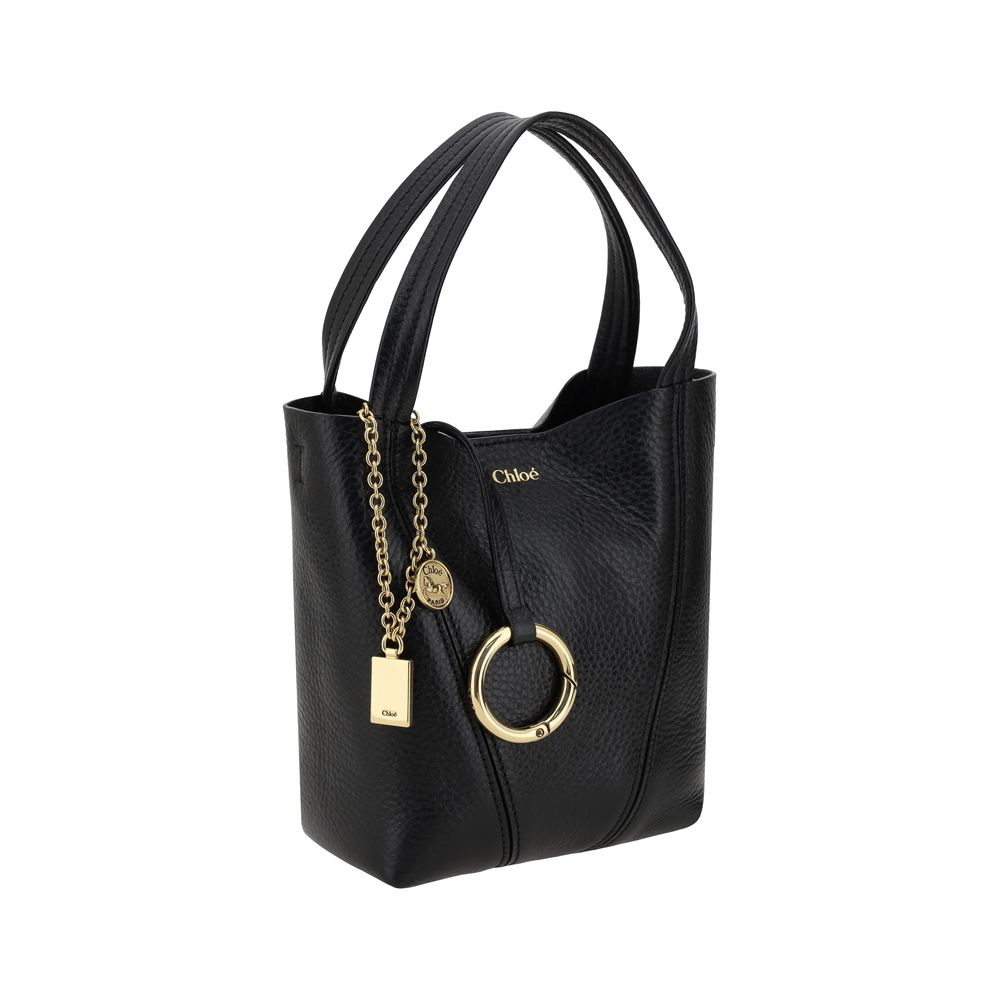 Chloé